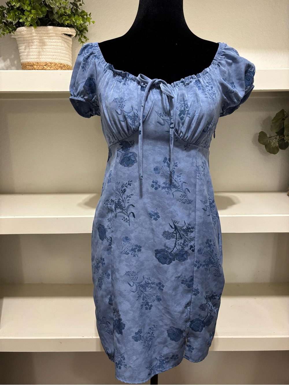 Pink Republic Blue Floral Puff-Sleeve Mini Dress